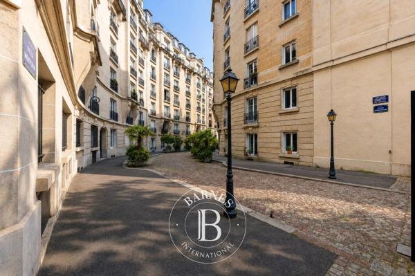 Paris 18ème, Appartement 3 Chambres -  121 m² à vendre