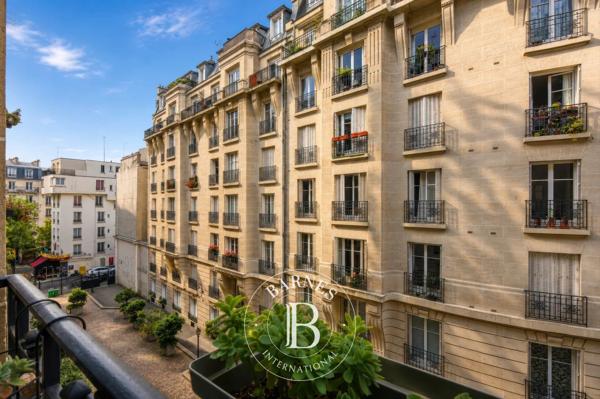 Paris 18ème, Appartement 3 Chambres -  121 m² à vendre