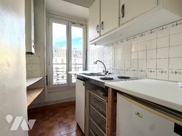 PARIS 18ᵉ, 13 Rue Montcalm (métros Lamarck – Caulaincourt ou Jules Joffrin)