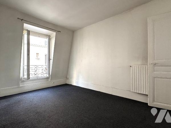 PARIS 18ᵉ, 13 Rue Montcalm (métros Lamarck – Caulaincourt ou Jules Joffrin)