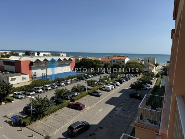 Studio
                                                                                                                                                                                                                                                                                                                        1 pièce(s)                                                                                                                                                                                                                                                                                                                              17  m²