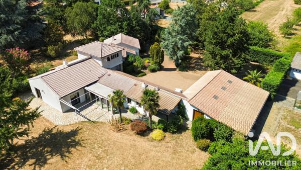 Maison à vendre 12 pièces 360 m² L'Oie
