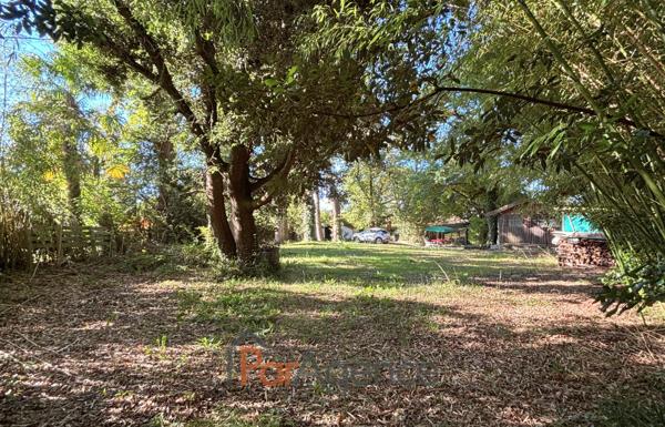 700 M PLAGE DE LA GRANDE CONCHE MAISON AVEC TERRAIN BOISE DE