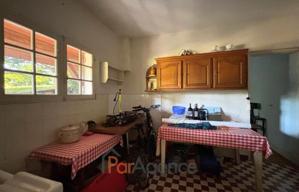 700 M PLAGE DE LA GRANDE CONCHE MAISON AVEC TERRAIN BOISE DE