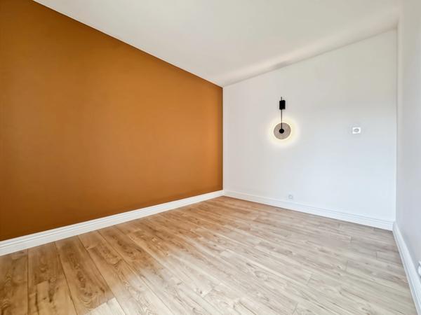 Appartement à vendre 4 pièces FONTAINE LES DIJON (21)