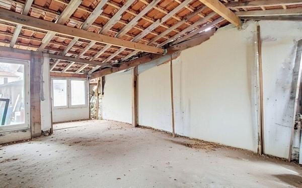 Maison à vendre    1 pièce • 75 m2 Vertou