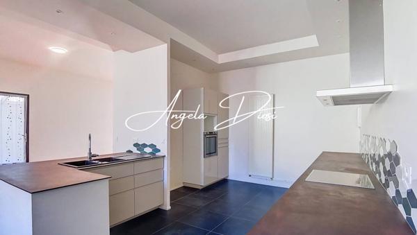 Maison à vendre 8 pièces de 200 m²