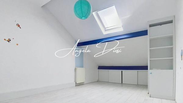 Maison à vendre 8 pièces de 200 m²