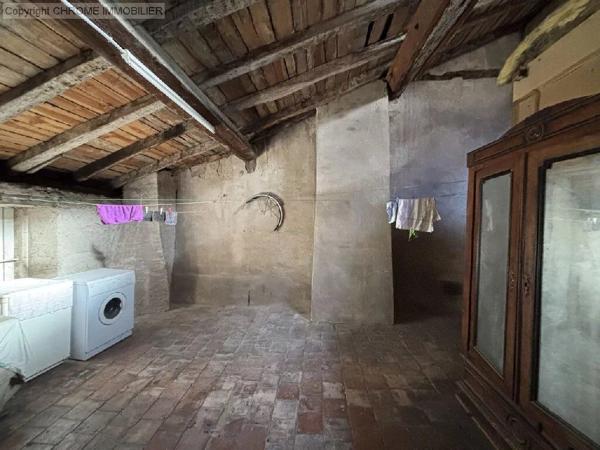 Vente                                                      Maison
                        
                     7 pièces                      282 m2                     à Marmande