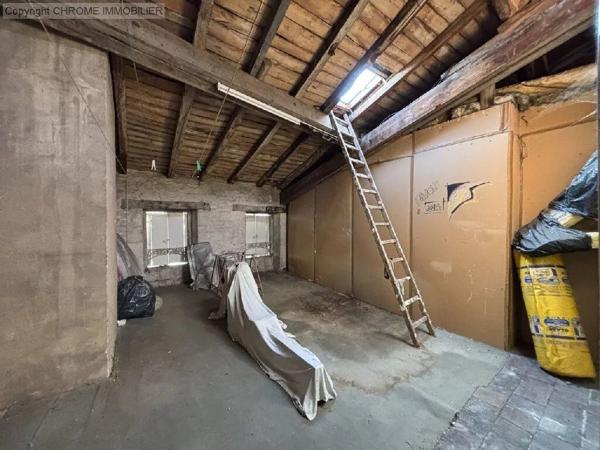 Vente                                                      Maison
                        
                     7 pièces                      282 m2                     à Marmande