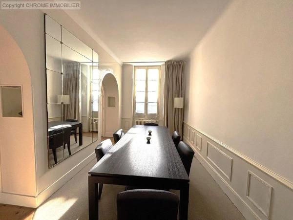 Vente                                                      Maison
                        
                     7 pièces                      282 m2                     à Marmande