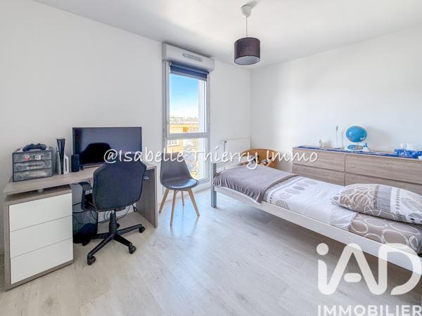 Appartement à vendre 4 pièces 76 m² Montlhéry