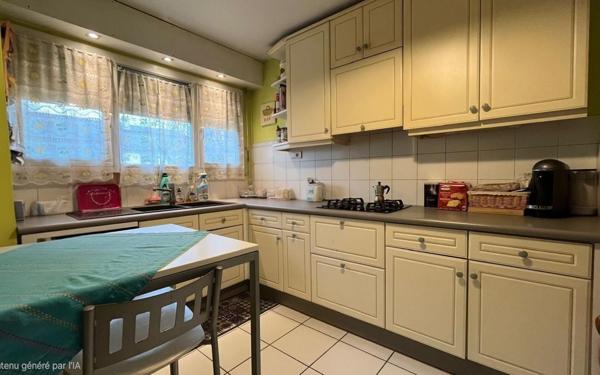 Maison à vendre    5 pièces • 98,77 m2 Courcouronnes