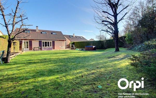 Maison à vendre    7 pièces • 135 m2 Montigny-le-Bretonneux