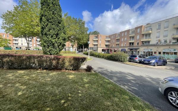 Maison à vendre    7 pièces • 135 m2 Montigny-le-Bretonneux