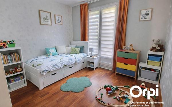 Maison à vendre    7 pièces • 135 m2 Montigny-le-Bretonneux