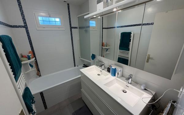 Maison à vendre    7 pièces • 135 m2 Montigny-le-Bretonneux