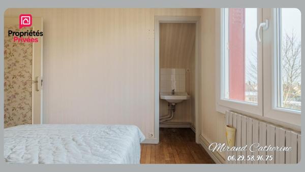 A Sainte-Savine  Maison familiale avec garage et terrain