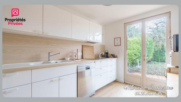 A Sainte-Savine  Maison familiale avec garage et terrain