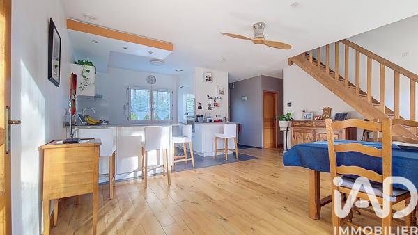 Maison à vendre 5 pièces 83 m² Saint-Rémy-lès-Chevreuse