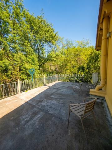 Maison
                                                                                                                                                                                                                                                                                                                        4 pièce(s)                                                                                                                                                                                                          3 chambre(s)                                                                                                                                                                                                          85  m²