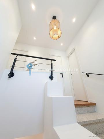 Maison
                                                                                                                                                                                                                                                                                                                        4 pièce(s)                                                                                                                                                                                                          3 chambre(s)                                                                                                                                                                                                          85  m²
