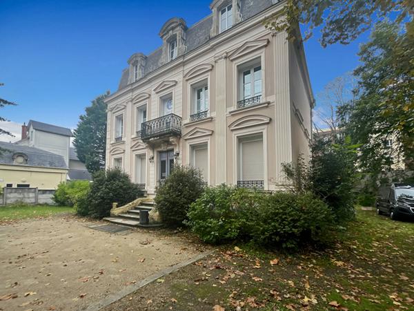 Maison Les Mureaux 220 m²