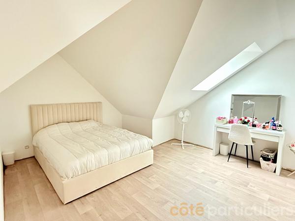 Vente Maison141 m² - 8 Pièces - CHATEAU RENAULT (37110)