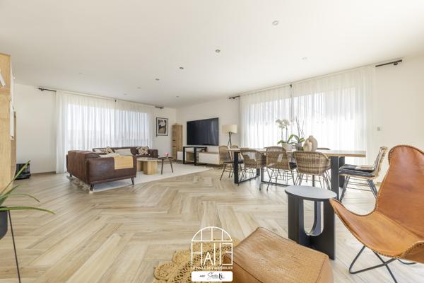 Maison
         7 pièces
        - 222 m² Bien prestige 514 900 € *