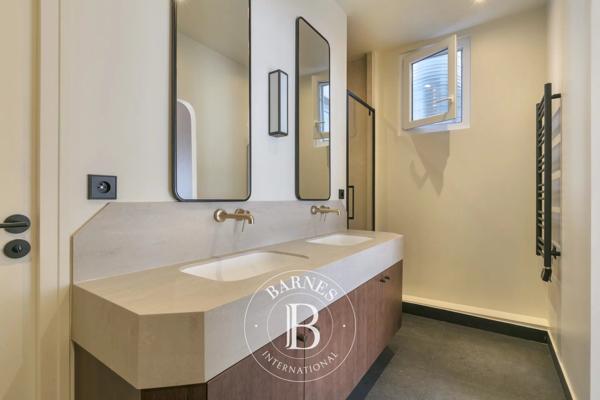 Paris 9ème, Appartement 4 Chambres -  165 m² à vendre