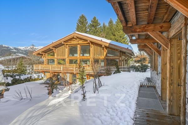 MEGEVE- MONT D'ARBOIS - Chalet vendu en l'état futur d'achèvement 340 m2