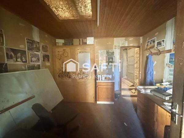 Hangar avec jardin à Augé !