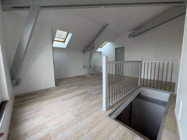 NOUVEAU PRIX POUR CE SUPERBE TRIPLEX