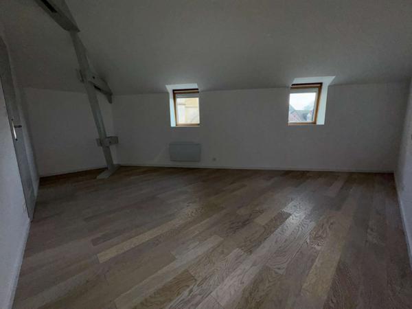 NOUVEAU PRIX POUR CE SUPERBE TRIPLEX