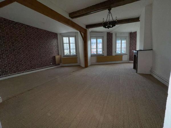 NOUVEAU PRIX POUR CE SUPERBE TRIPLEX