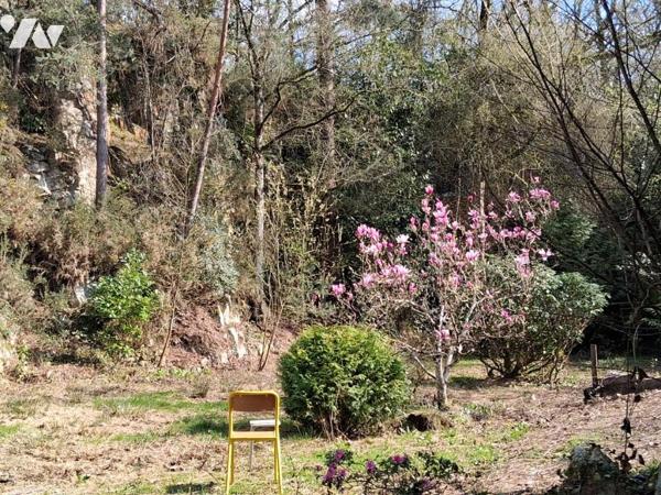MAISON DE PLAIN PIED - 2 CHAMBRES - S/SOL et Garage - terrain 1327 m²