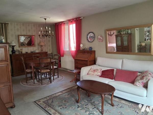 MAISON DE PLAIN PIED - 2 CHAMBRES - S/SOL et Garage - terrain 1327 m²