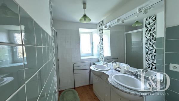 Authentique ferme du Cap Sizun, à seulement 150 m de la plage ! !