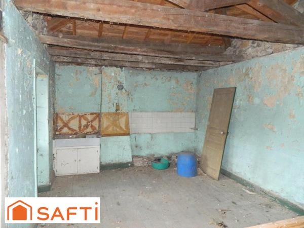 Maison 95m², terrain 750m², source