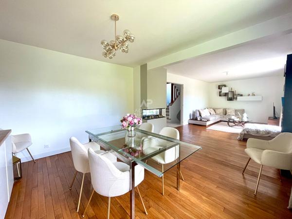 Maison Conflans Sainte Honorine 6 pièce(s) 140 m2 €649 000 ** - Référence 7451