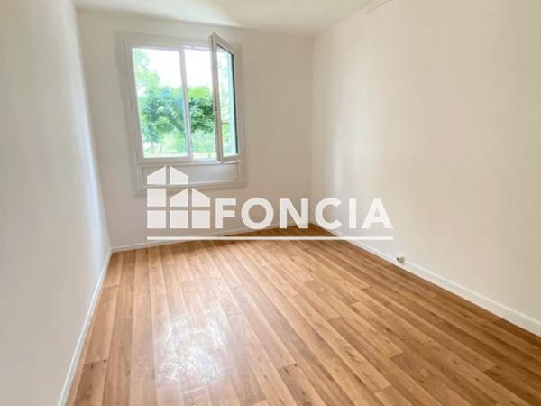 Location Appartement 6 pièces 109.5 m² - 5 RUE DALLOZ Limoges 87000