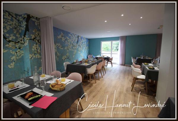 Rennes (35000) RENNES. CENTRE. Proche place des Lices - Dans une résidence séniors. Studio 32 m² - 2ème étage avec ascenseur.