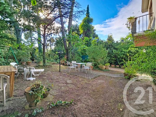 Maison à vendre  6 pièces - 129,75 m 2   MARSEILLE  - 13009