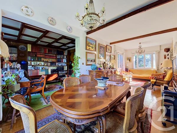 Maison à vendre  6 pièces - 129,75 m 2   MARSEILLE  - 13009