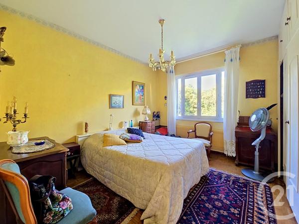 Maison à vendre  6 pièces - 129,75 m 2   MARSEILLE  - 13009