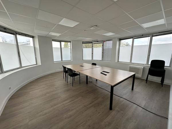 Local d'activité Bruges limite Bouscat 440 m2