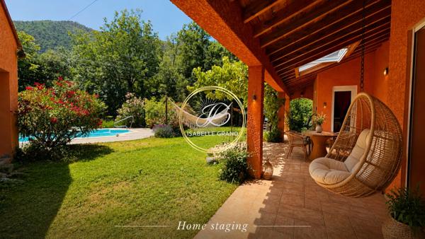 Maison
         6 pièces
        - 183 m² Exclusivité 379 000 € *
