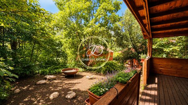Maison
         6 pièces
        - 183 m² Exclusivité 379 000 € *