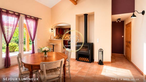 Maison
         6 pièces
        - 183 m² Exclusivité 379 000 € *