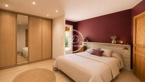 Maison
         6 pièces
        - 183 m² Exclusivité 379 000 € *